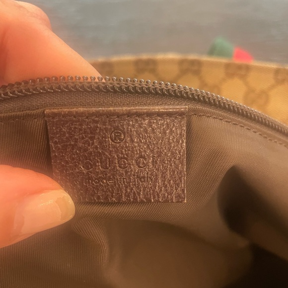 Gucci Canvas GG diaper/tote bag - Picture 11 of 17